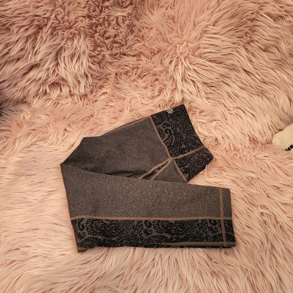(B) Athleta Leggings Bundle of 2 size Small - Picture 3 of 3